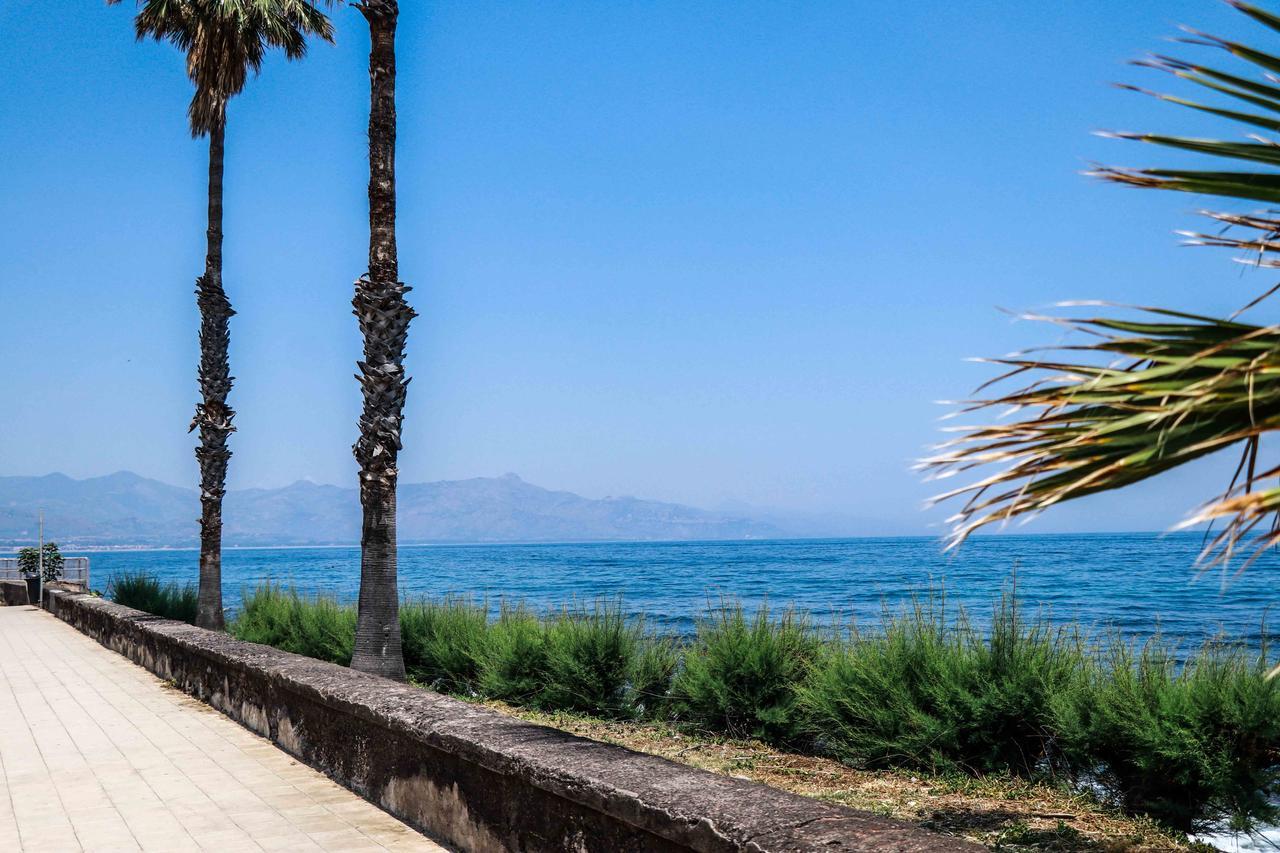 Smeraldo - Splendido E Spazioso Appartamento A Due Passi Dal Mare Tra Taormina E Catania Ріпосто Екстер'єр фото